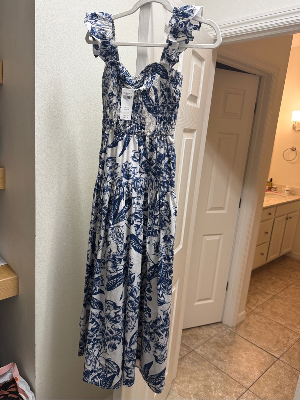 Abercrombie NWT Blue & White Floral Smocked Maxi Dress